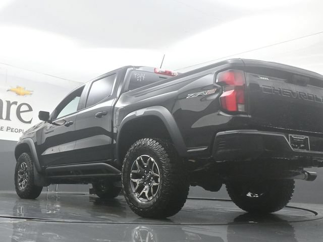 New 2026 Chevrolet Colorado ZR2 w/ Off-Road Front Bumper Package AWD/4WD image 5
