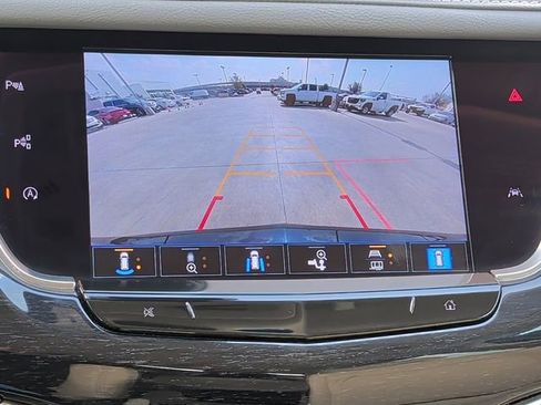 Certified 2022 Cadillac XT6 Premium Luxury w/ Technology Package image 9