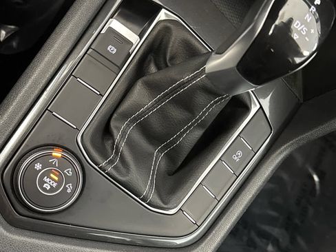 Used 2022 Volkswagen Tiguan S AWD/4WD image 18
