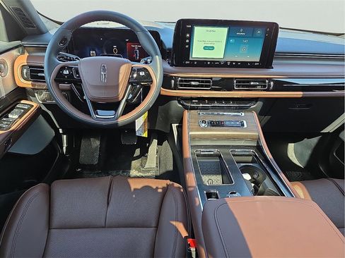 New 2026 Lincoln Aviator Reserve w/ Luxury Package image 11