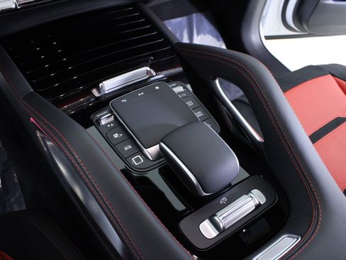 Used 2025 Mercedes-Benz GLE 63 AMG S image 36