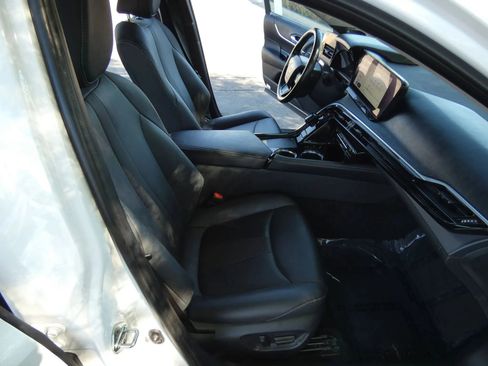 Used 2023 Toyota Mirai w/ Advanced Technology Package image 33