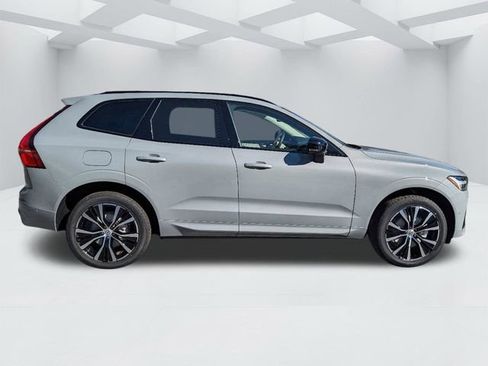 Certified 2025 Volvo XC60 B5 Plus w/ Protection Package Premier image 2