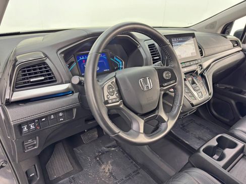 Used 2023 Honda Odyssey Touring image 13