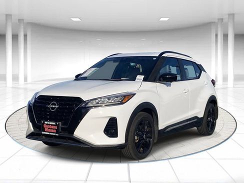 Certified 2023 Nissan Kicks SR w/ SR Premium Package image 1