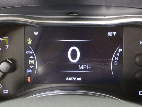 Used 2020 Jeep Grand Cherokee Limited w/ Trailer Tow Group IV image 41