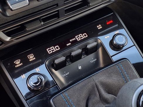 Used 2022 Porsche 911 GT3 image 24