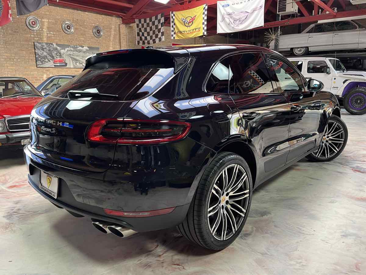 Used 2017 Porsche Macan S AWD/4WD image 2