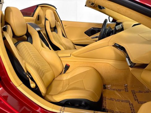 Used 2023 Chevrolet Corvette Stingray Premium Conv w/ Z51 Performance Package RWD image 31