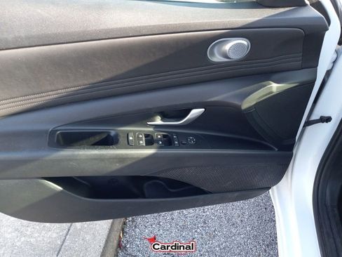 Used 2022 Hyundai Elantra SEL w/ Convenience Package image 15