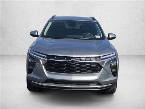 New 2026 Chevrolet Trax LT w/ Sunroof Package image 6