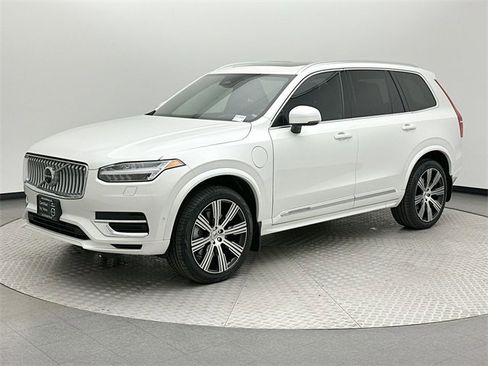 Certified 2024 Volvo XC90 T8 Ultimate w/ Protection Package Premier image 1