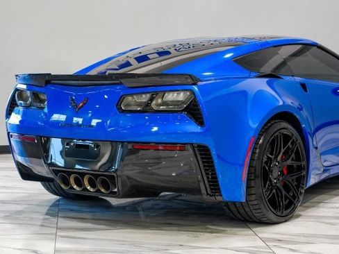 Used 2016 Chevrolet Corvette Z06 w/ 3LZ Preferred Equipment Group RWD image 12