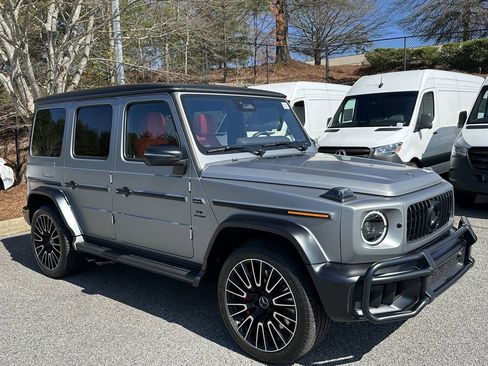 Used 2025 Mercedes-Benz G 63 AMG 4MATIC image 2