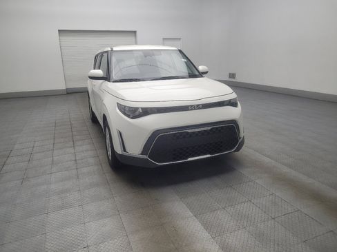 Used 2023 Kia Soul LX w/ Option Group 015 FWD image 13