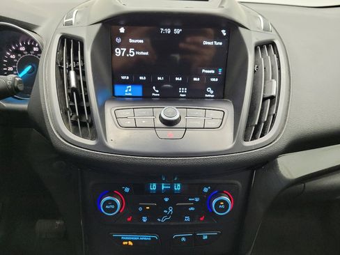 Used 2018 Ford Escape SE w/ SE Sport Appearance Package image 25