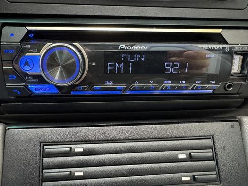 Used 2004 Porsche Boxster image 27