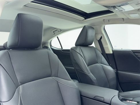 Used 2023 Lexus ES 350 w/ Premium Package image 42