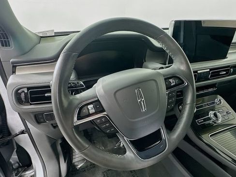 Used 2022 Lincoln Nautilus Reserve AWD/4WD image 15