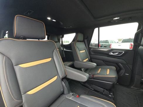 Used 2023 GMC Yukon AT4 w/ Technology Package image 17