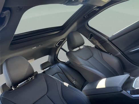 Used 2022 BMW 330i Sedan w/ Driving Assistance Package image 26