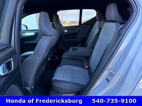 Used 2024 Volvo XC40 B5 Core w/ Protection Package image 23