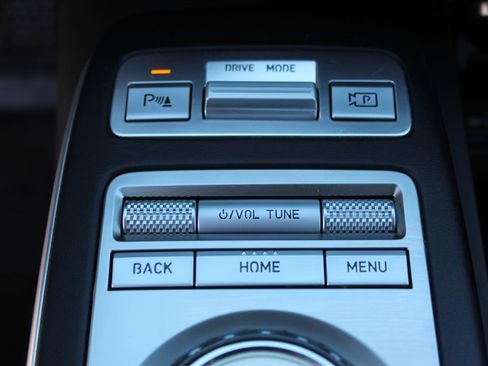 Used 2023 Genesis Electrified GV70 Advanced w/ Prestige Package image 23