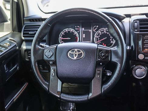 Used 2024 Toyota 4Runner TRD Off-Road Premium w/ Moonroof Package AWD/4WD image 17
