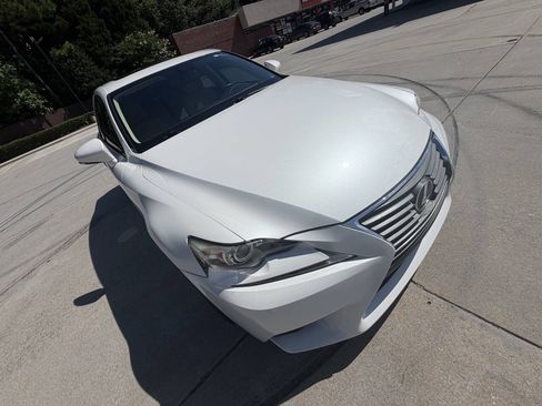Used 2016 Lexus IS 200t RWD image 22