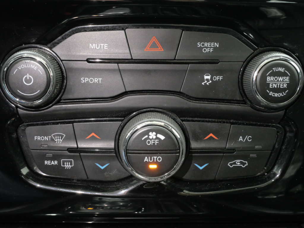 Used 2020 Chrysler 300 S RWD image 20