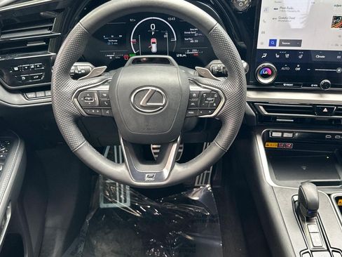 Used 2025 Lexus TX 500h AWD w/ Technology Package image 29