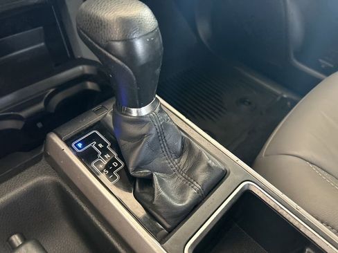 Used 2022 Toyota Tacoma SR5 image 8