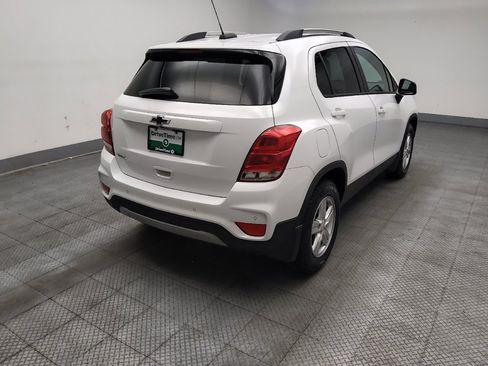 Used 2021 Chevrolet Trax LT w/ Driver Confidence Package FWD image 9