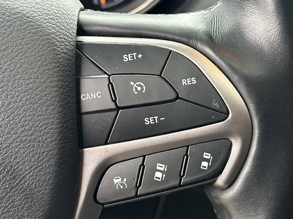 Used 2020 Jeep Grand Cherokee High Altitude AWD/4WD image 26