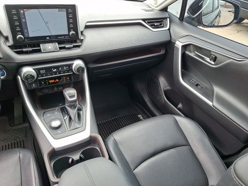 Used 2021 Toyota RAV4 Limited AWD/4WD image 16