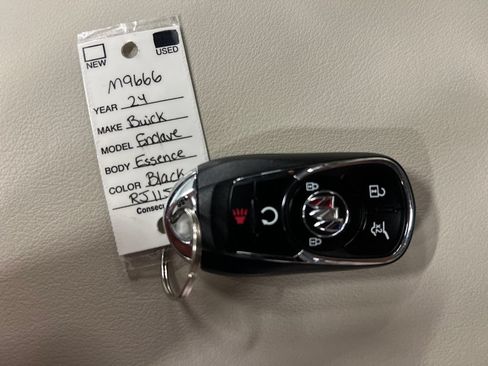 Used 2024 Buick Enclave Essence w/ Experience Buick Package AWD/4WD image 31