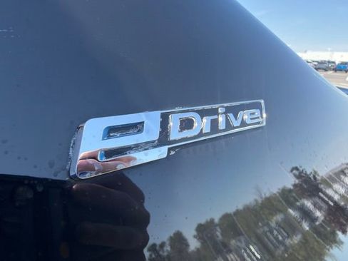 Used 2018 BMW 530e xDrive AWD/4WD image 14