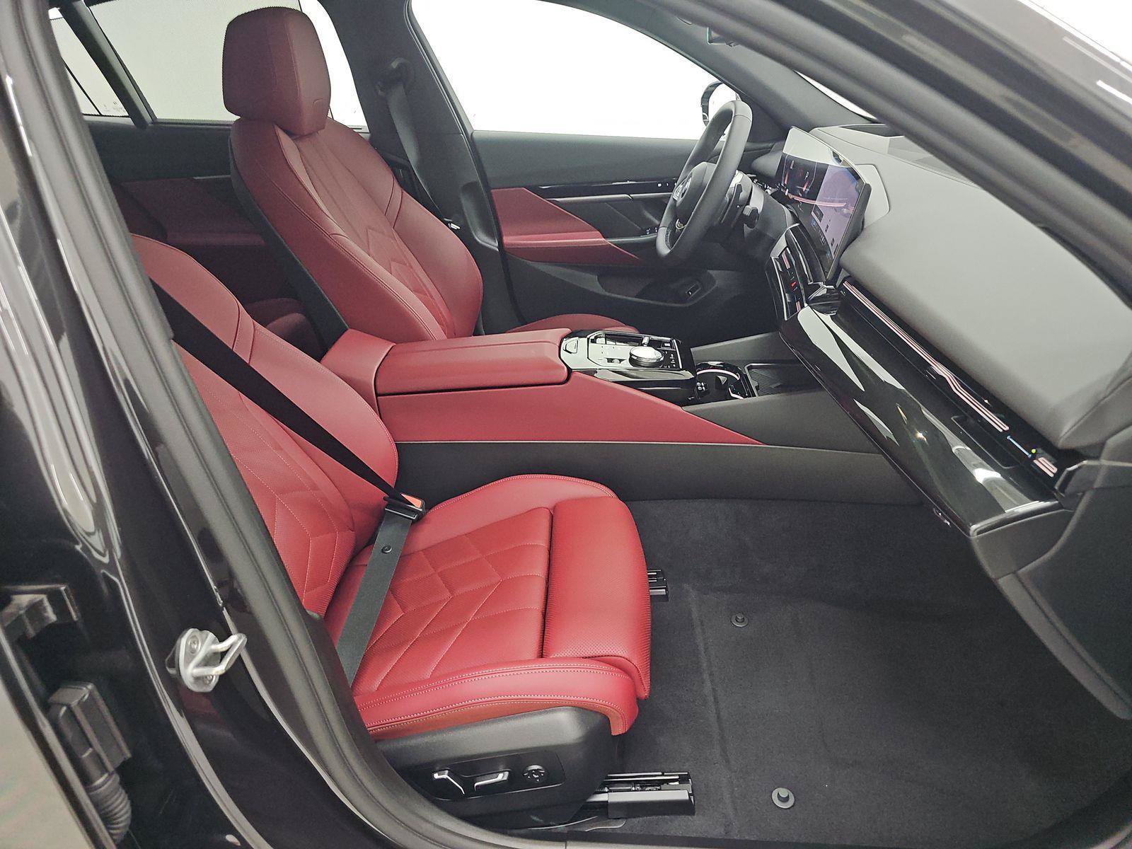 Certified 2026 BMW 530i RWD image 8