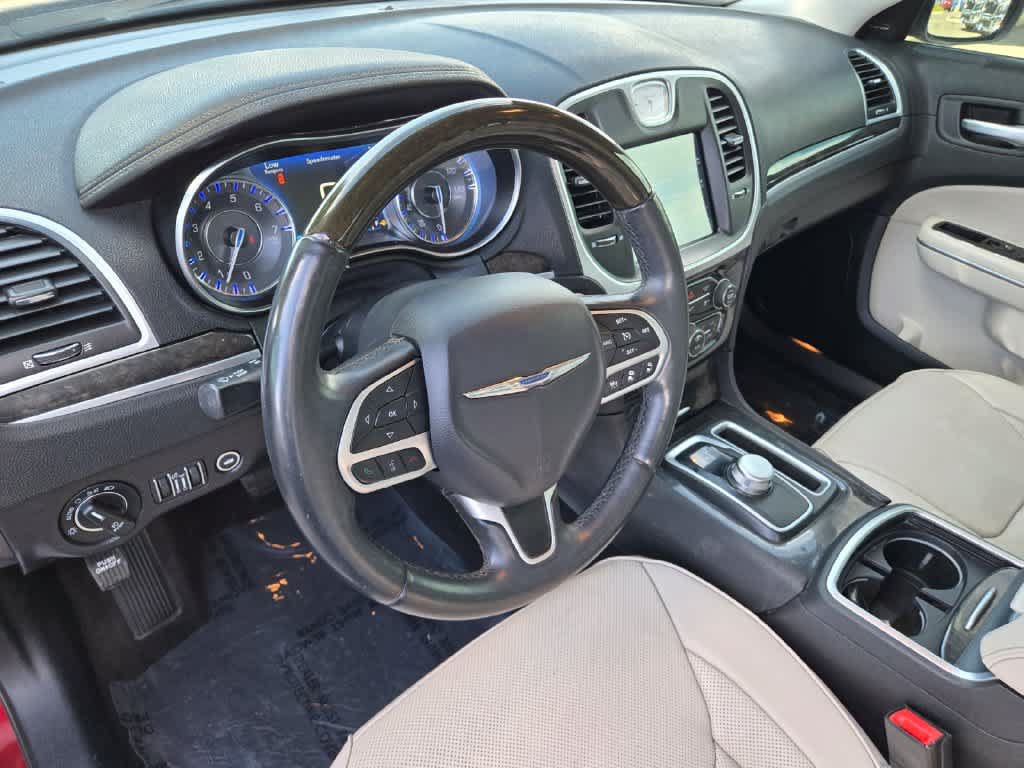 Used 2017 Chrysler 300 C w/ Safetytec Plus Group RWD image 11
