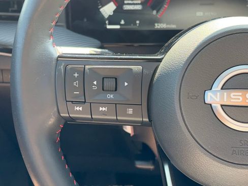 Used 2025 Nissan Kicks SR w/ SR Premium Package AWD/4WD image 12