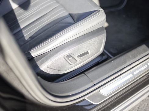 Used 2020 Audi A6 3.0T allroad Premium Plus w/ Audi Side Assist Package image 51