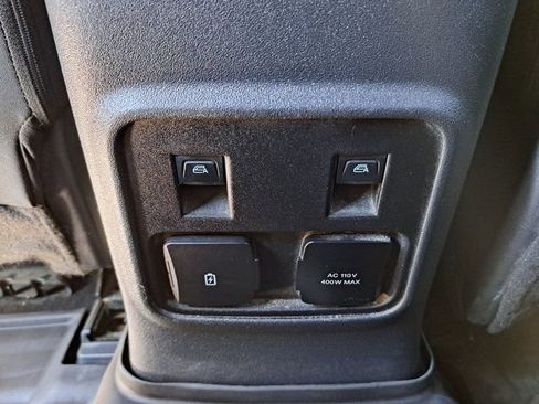 Used 2023 Ford Bronco Outer Banks w/ Sasquatch Package AWD/4WD image 29
