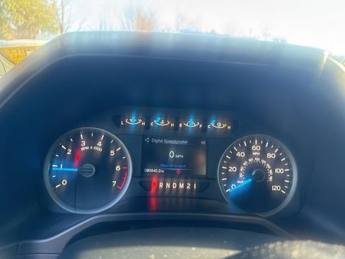 Used 2016 Ford F150 XLT w/ Equipment Group 302A Luxury image 21