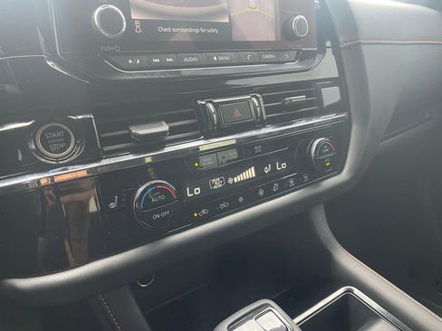 Used 2024 Nissan Pathfinder Rock Creek image 17