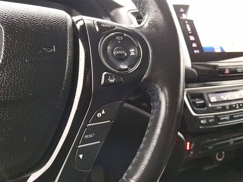 Used 2017 Honda Pilot Elite image 18