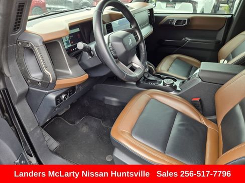 Used 2024 Ford Bronco Outer Banks AWD/4WD image 17