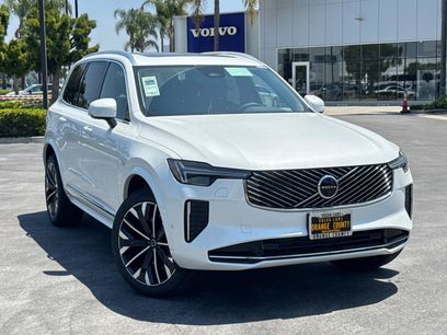 New 2025 Volvo XC90 B6 Plus w/ Protection Package Premier