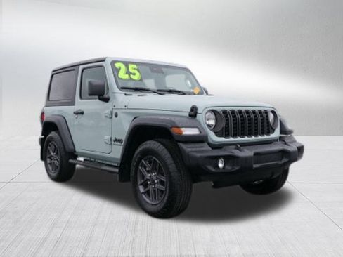 Used 2024 Jeep Wrangler Sport S image 9
