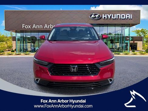 Used 2023 Honda Accord Touring image 8
