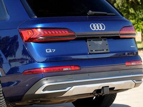 Used 2021 Audi Q7 3.0T Prestige w/ Prestige Package AWD/4WD image 21
